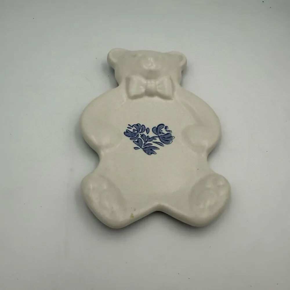 Pfaltzgraff Vintage Yorktowne Teddy Bear Spoon Rest Blue Grandmacore Stoneware
